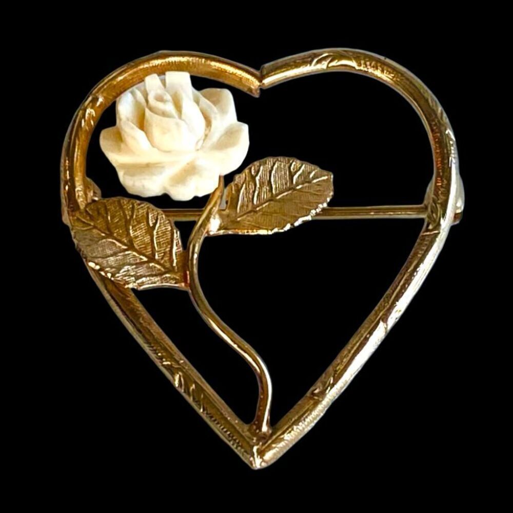 HR# 12k Gf Heart & Flower Brooch